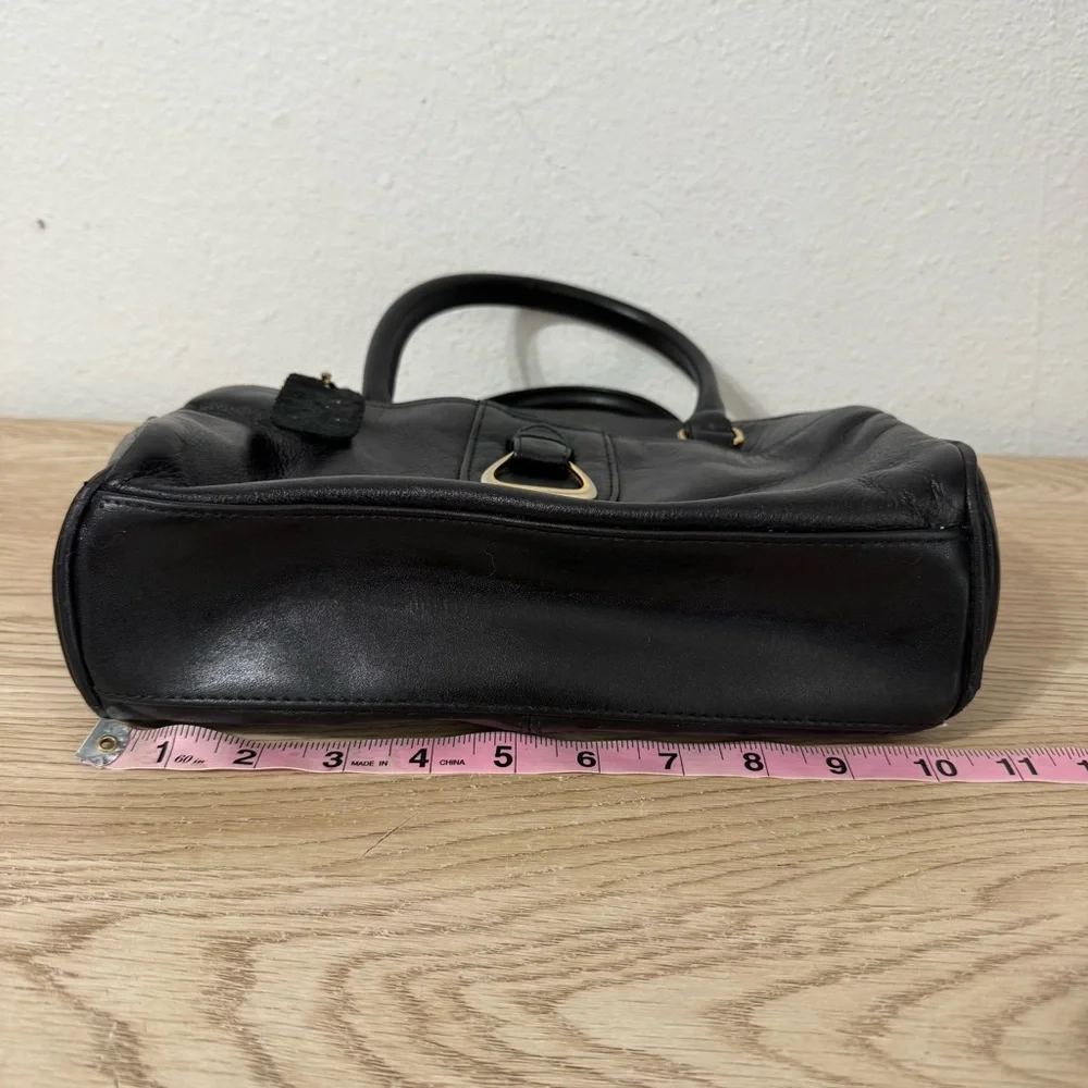 Worthington Black Leather Handbag Double‎ Handle Vintage 90s Y2K Gold Accents